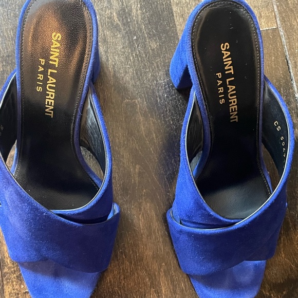 Saint Laurent suede Lou Lou Mules - Picture 2 of 5
